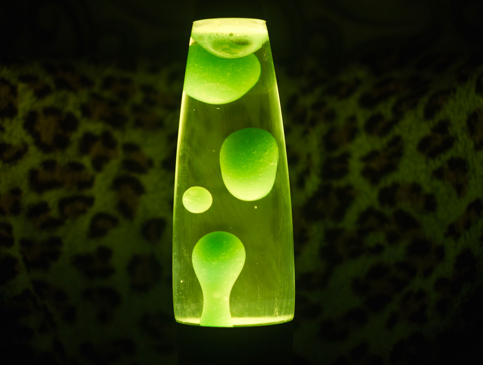 Woman Attacks Her ExGirlfriend With Lava Lamp